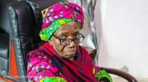 images 25806396652100410478